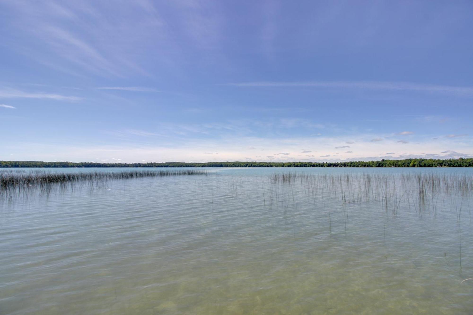 Lakefront Deer River Apt With Dock, Fire Pit And Patio Zewnętrze zdjęcie